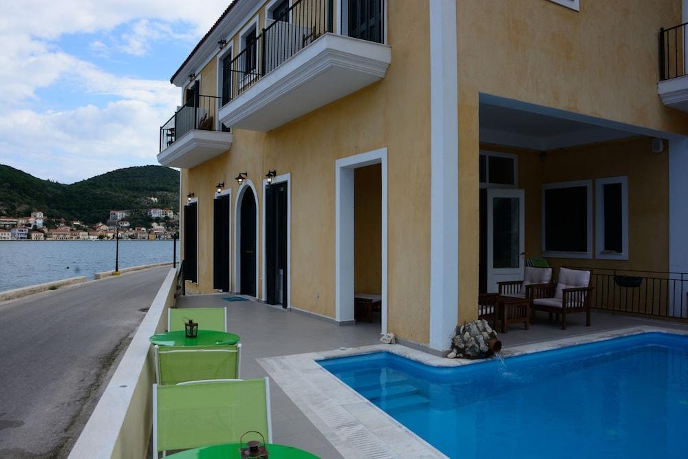 Lazaretto Palace Vathy  Exterior photo